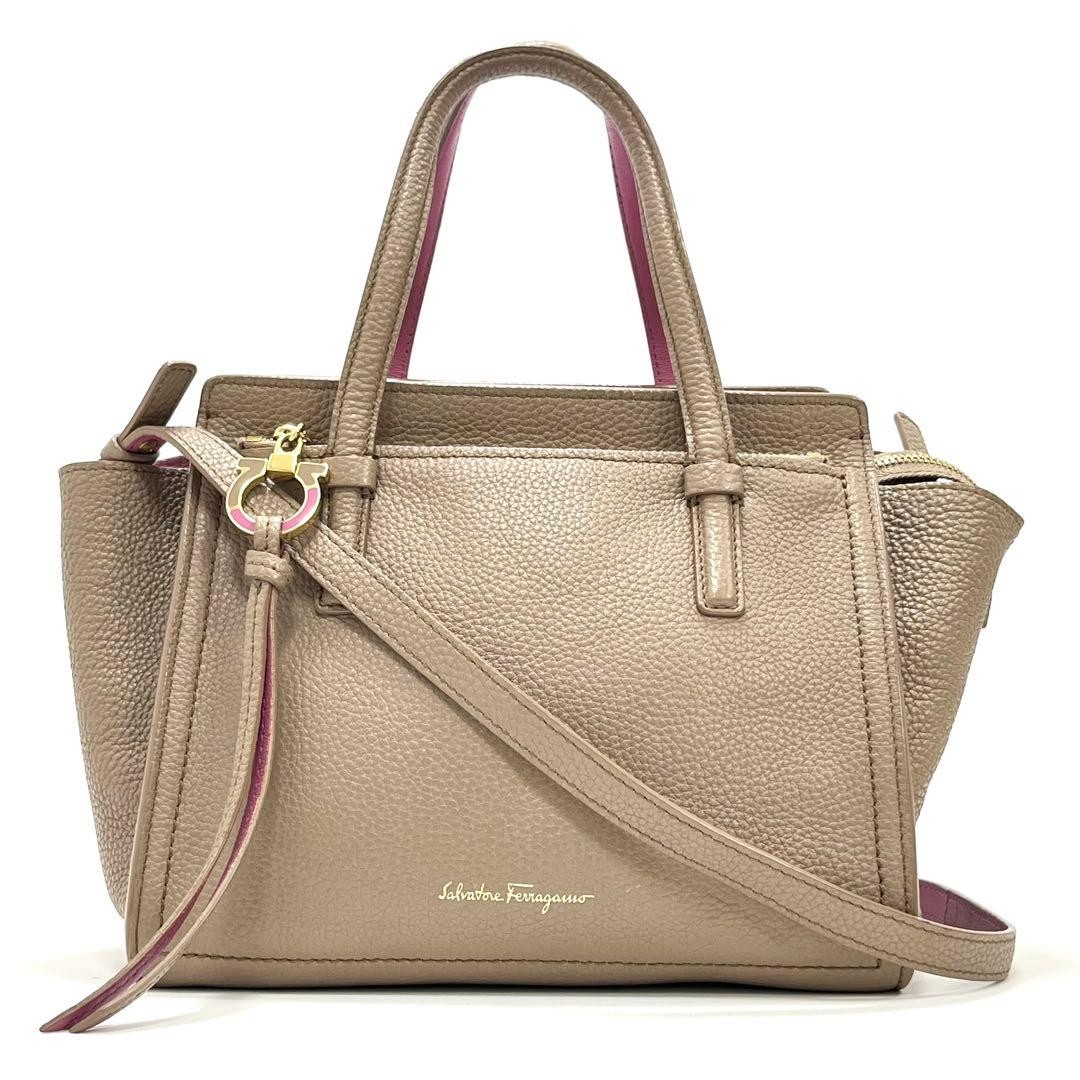 Authentic Salvatore Ferragamo Amy 2Way Leather Shoulder Bag Grey Size 28cm
