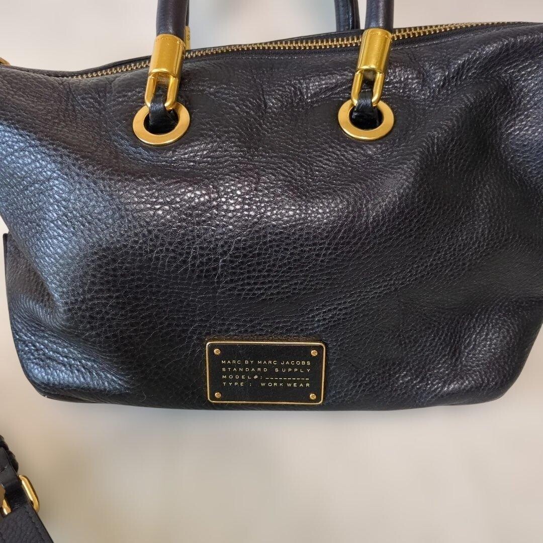 Marc by Marc Jacobs Classic Q Lil Ukita Black Leather 2Way Tote Bag Strap