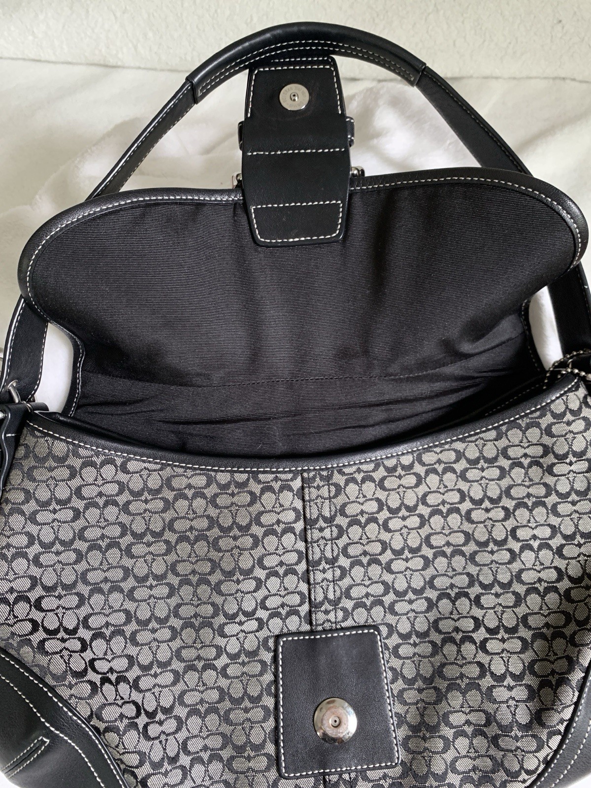 Vintage Coach Signature Medium Soho Flap Bag Black 6808 Y2K