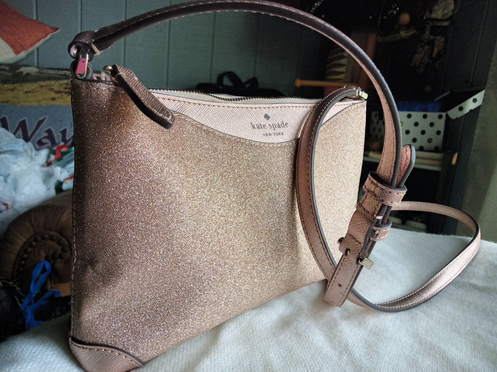 Kate Spade Shimmy Glitter Crossbody bag in rose gold, NWT