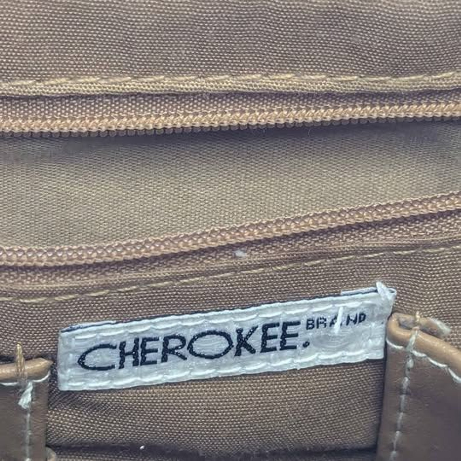 Cherokee Tan Leather Footed Flap Purse Shoulder Bag for Women 12×7.5×4″