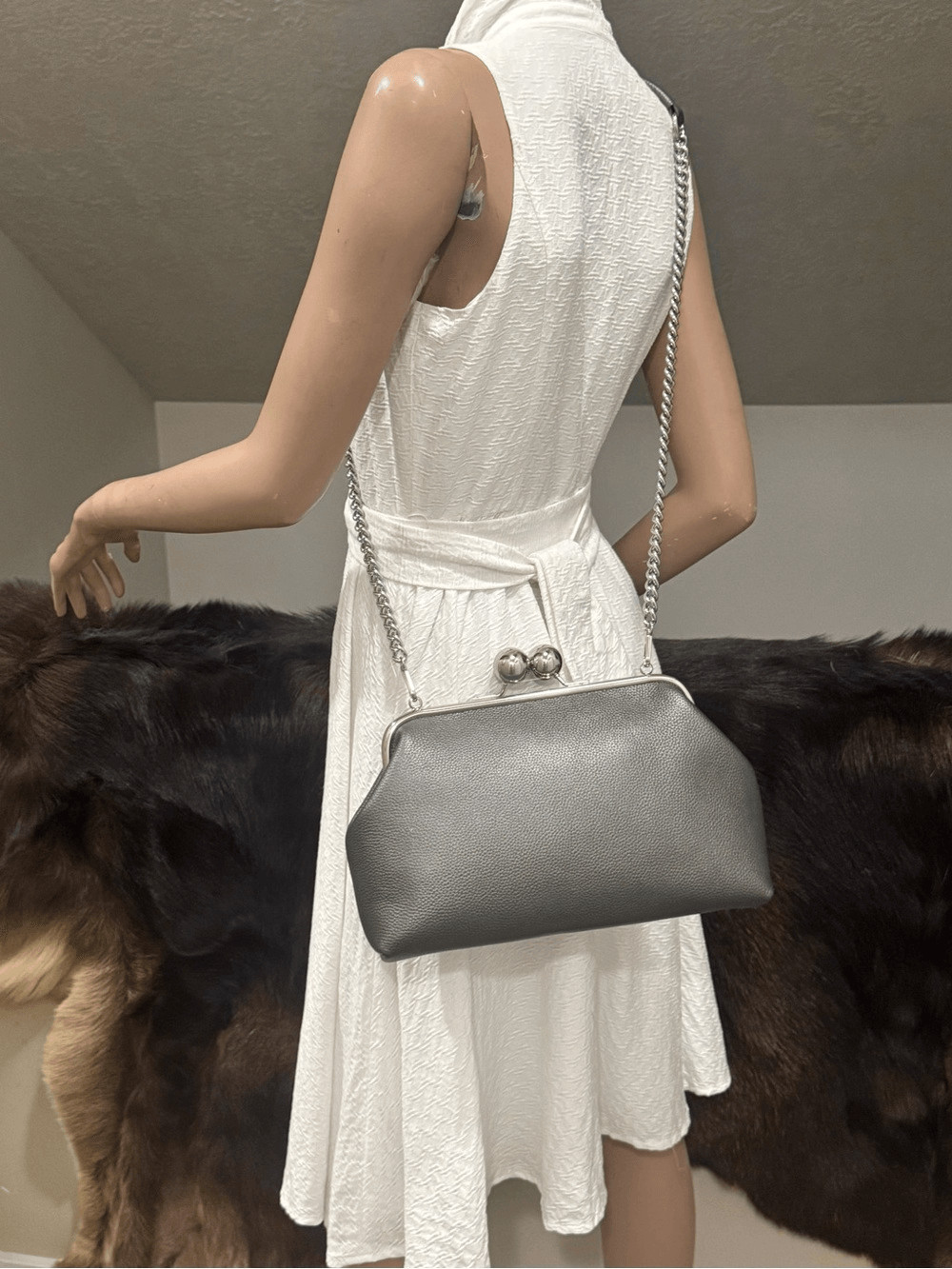Gray Togo Cowhide Calfskin Handmade Retro Style Kisslock Frame Bag, Large Size