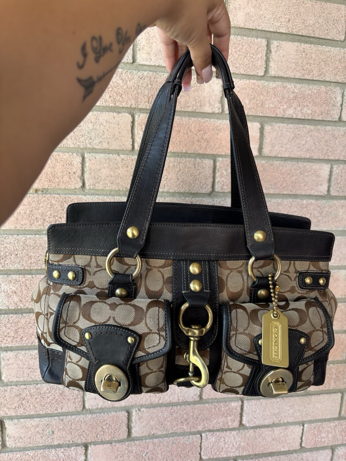 Coach Signature Satchel/Top Handle Bag Medium Brown Beige Black, Charm, Gold