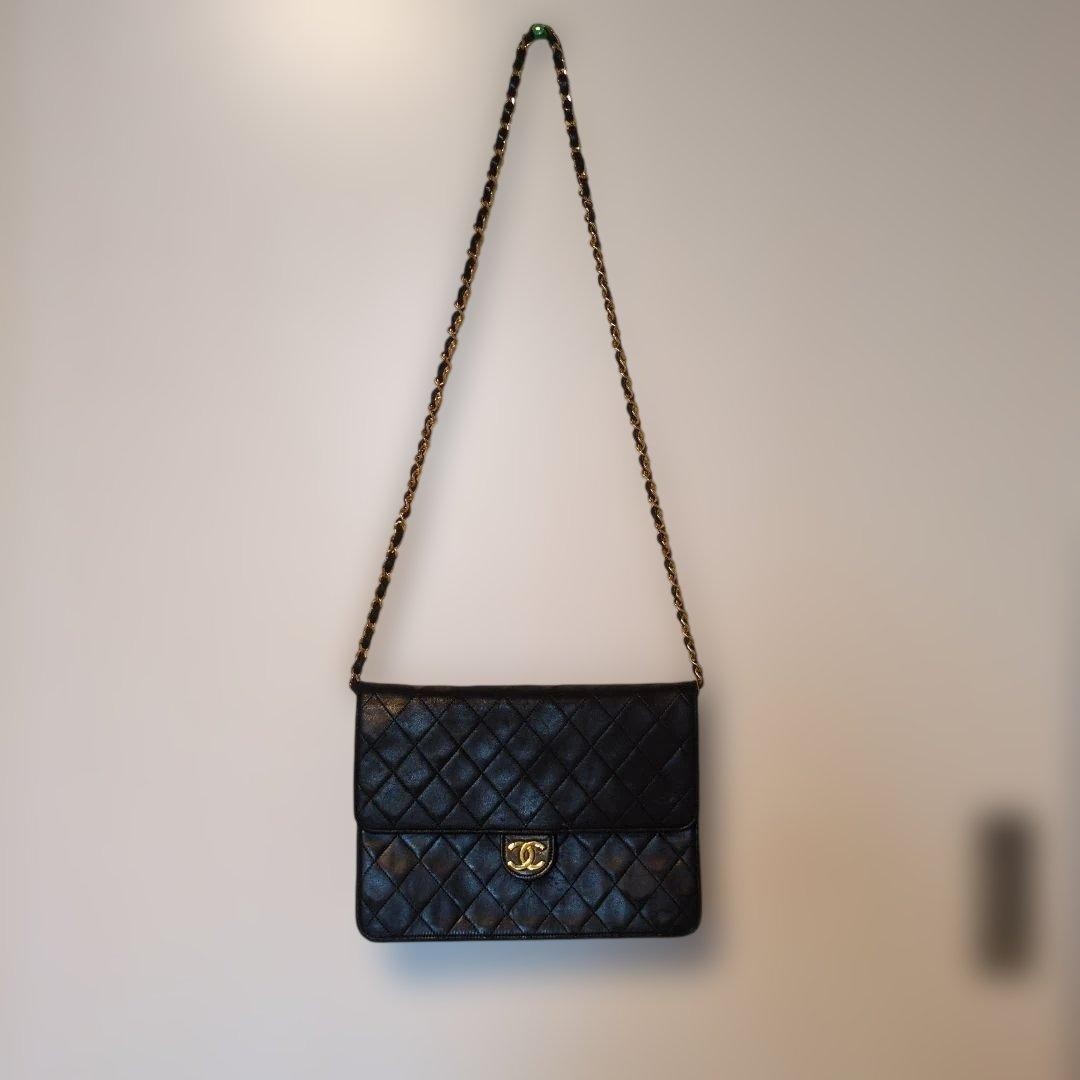 CHANEL Matelassé Chain Shoulder Bag Matelassé stitching and a gold-tone CC logo