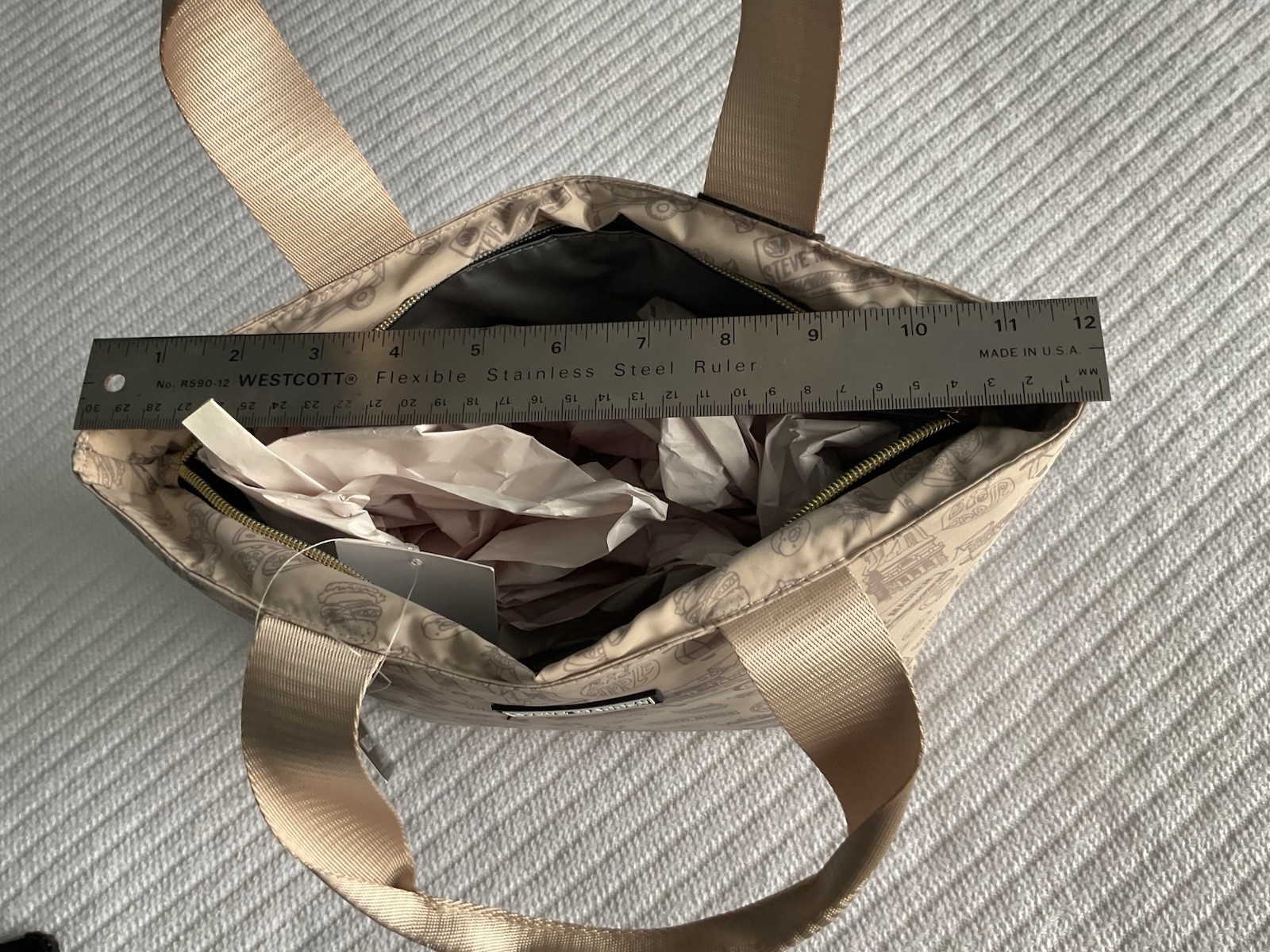 Steve Madden Insulated Lunch Tote New York City Landscapes, Beige 13″×9″×4″