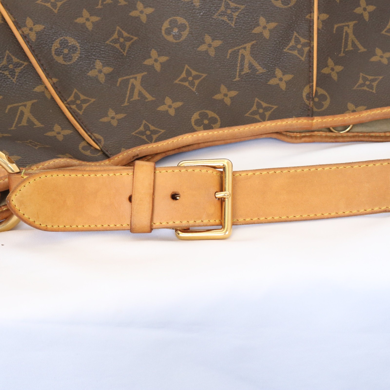 Authentic Louis Vuitton M56381 Galliera GM Brown Monogram Shoulder Bag