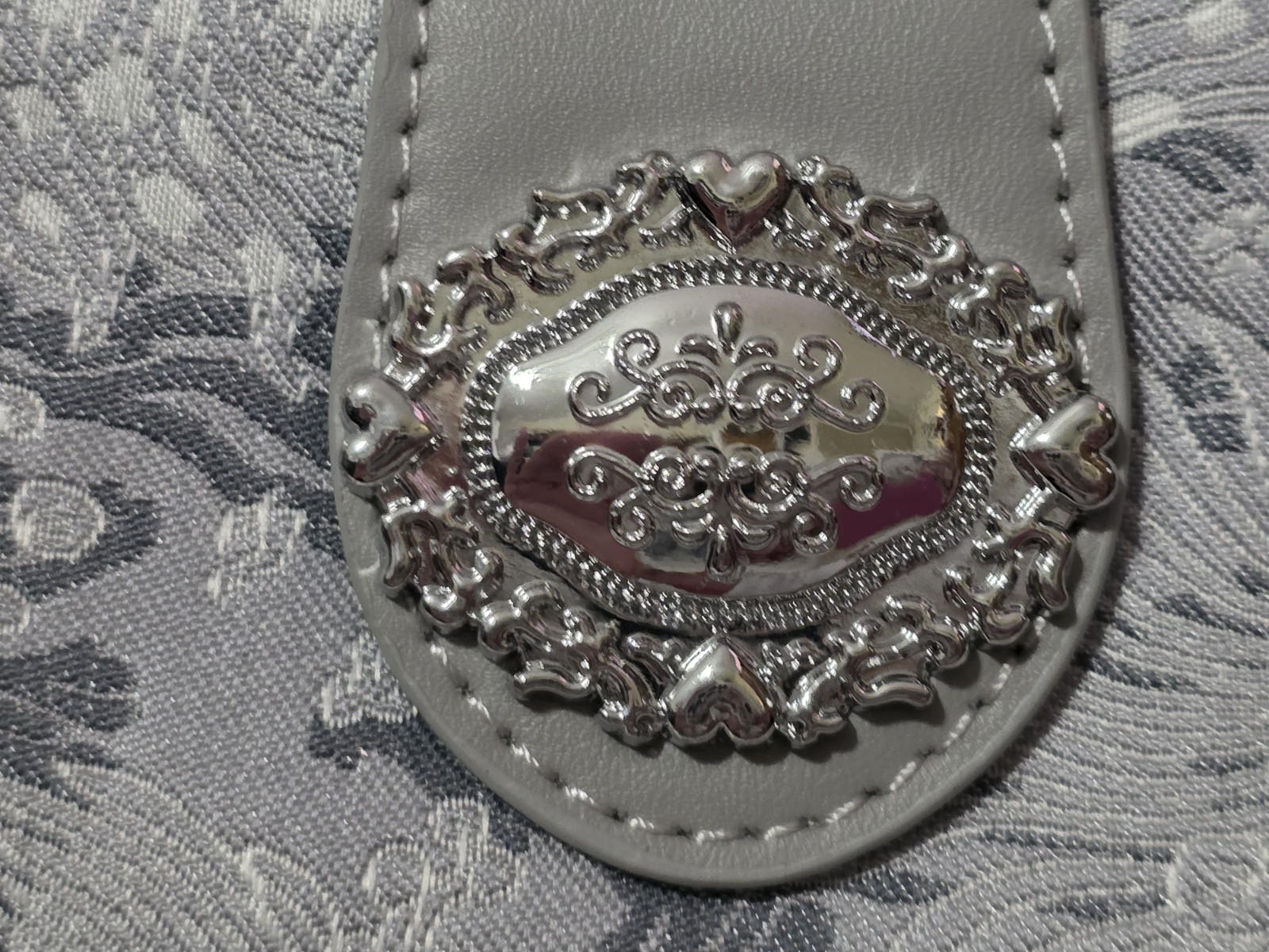 Blue-Gray Jacquard Small Clutch W Chain/Shoulder Purse Grand Metal Accent NWT