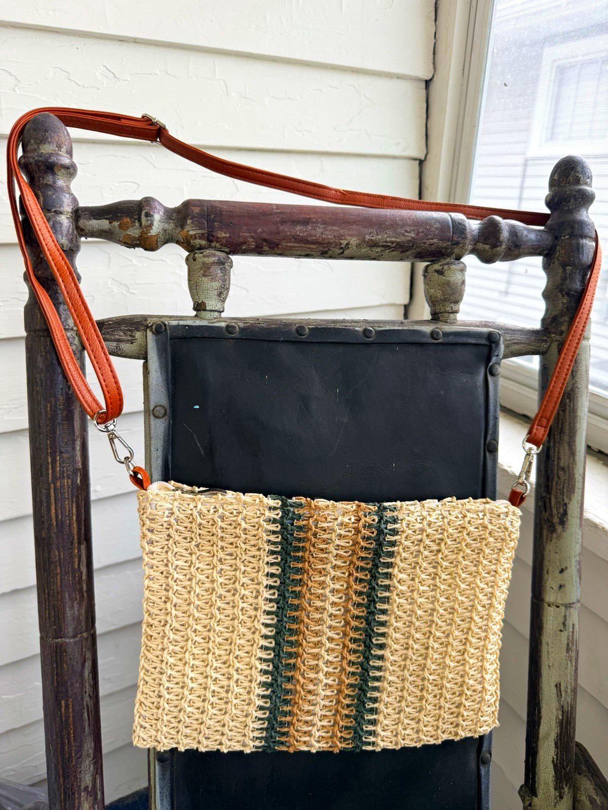 Women’s Striped Crossbody Bag Beige/Green Zip Top Brown Detachable Strap Lined