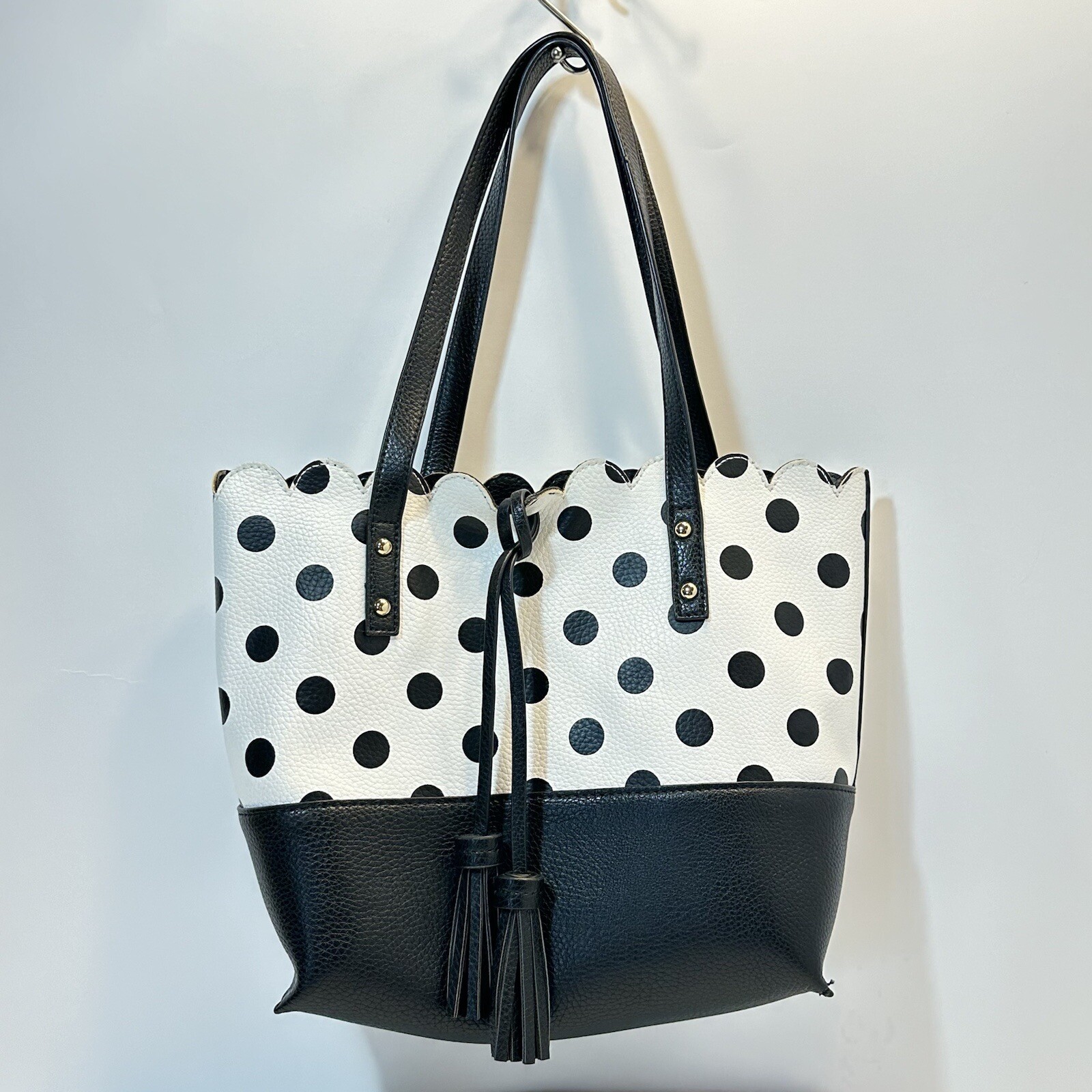 Imoshion Scallop Edge Open Tote Black And White Polka Dots 100% PU