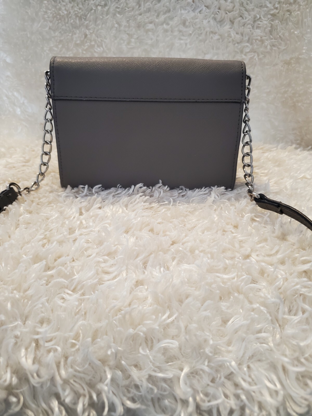 Prince and Fox Gray Leather-like Crossbody Purse w/Silver Chain accent