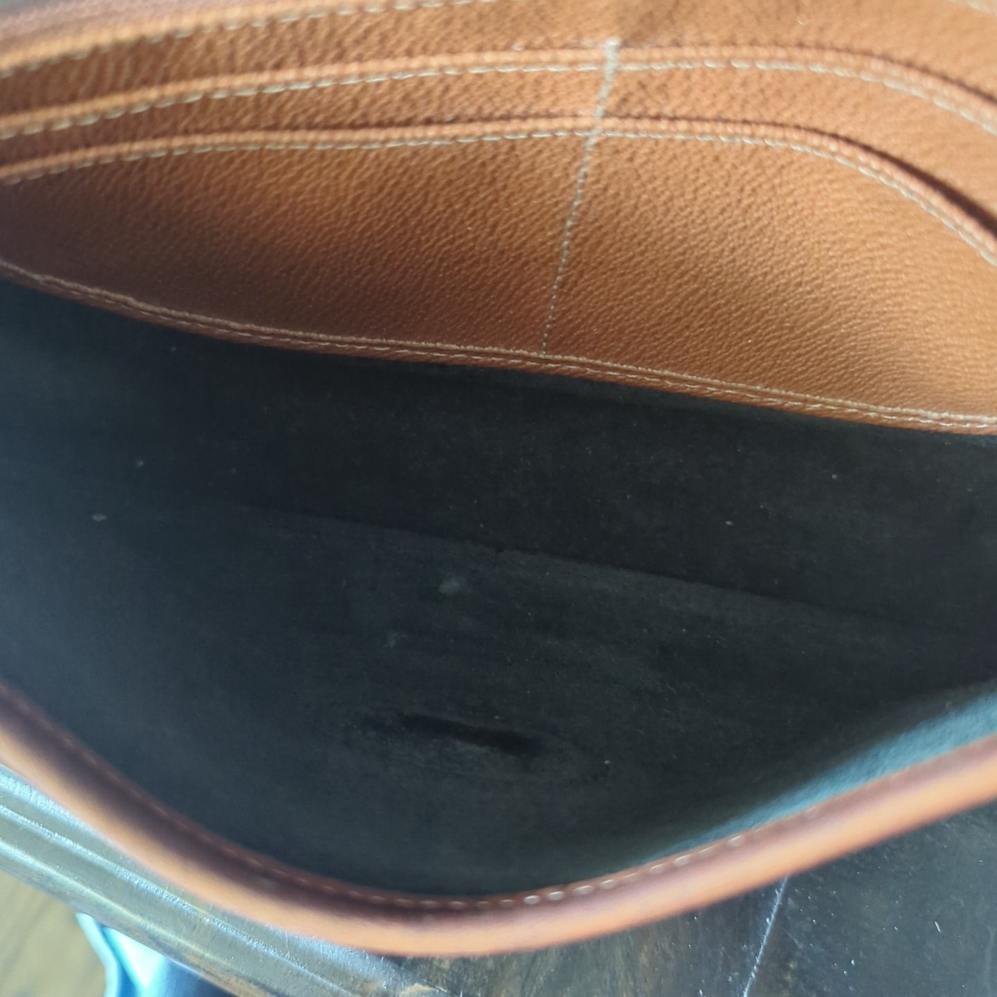 Dooney & Bourke Peeled Black Leather Tack Bag Crossbody Purse Vintage