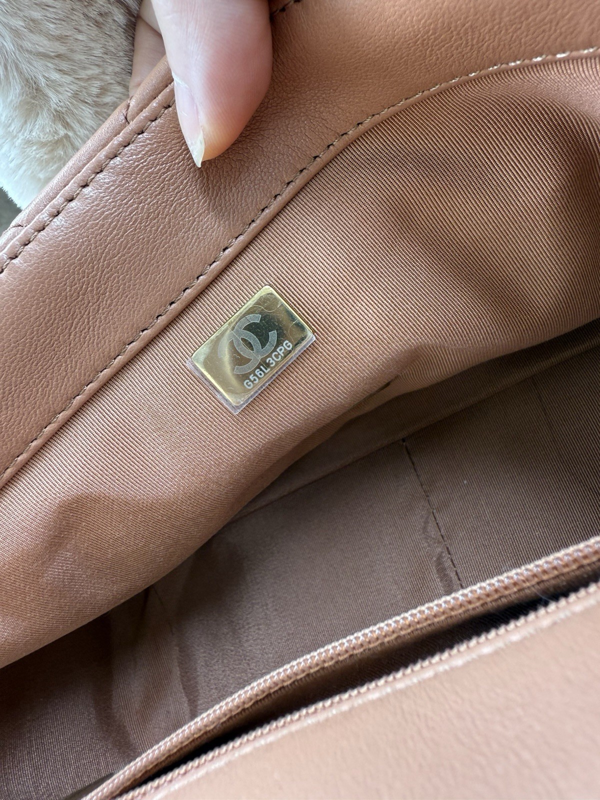Chanel 19 Small Caramel 21K Rare Color