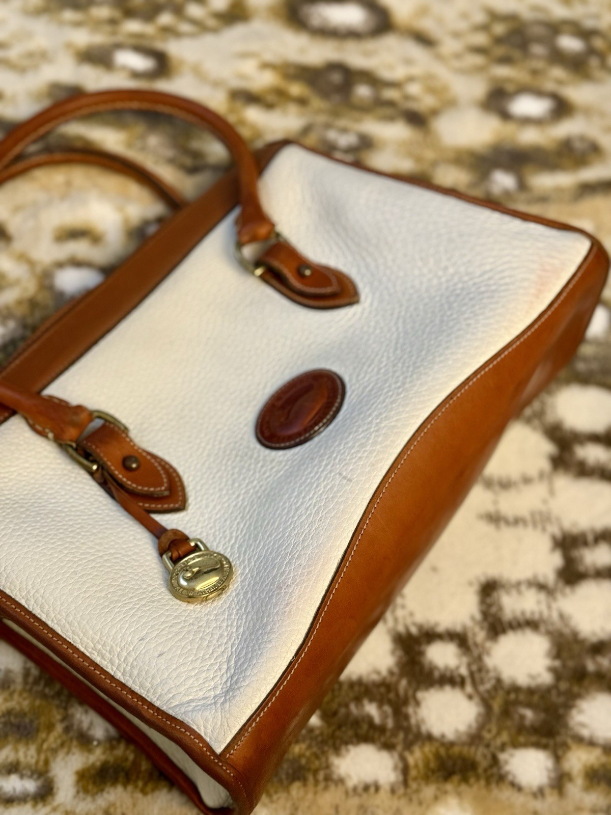 Vintage Dooney & Bourke White Brown Pebbled Satchel ’80’s ’90s Classic USA