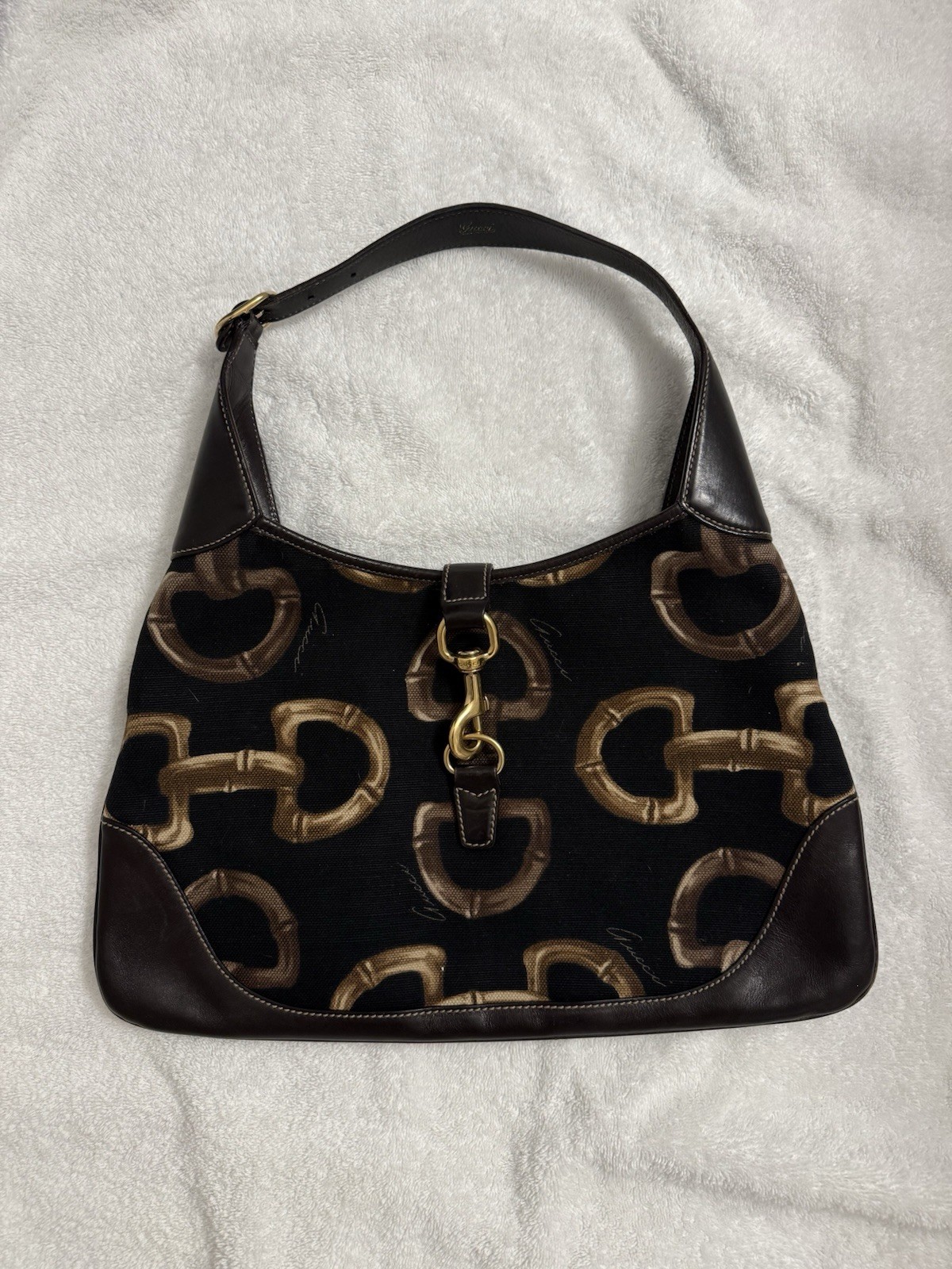 Gucci Women’s Black Brown Logo Shoulder Bag Zip/Hook Closure Gold Hardware