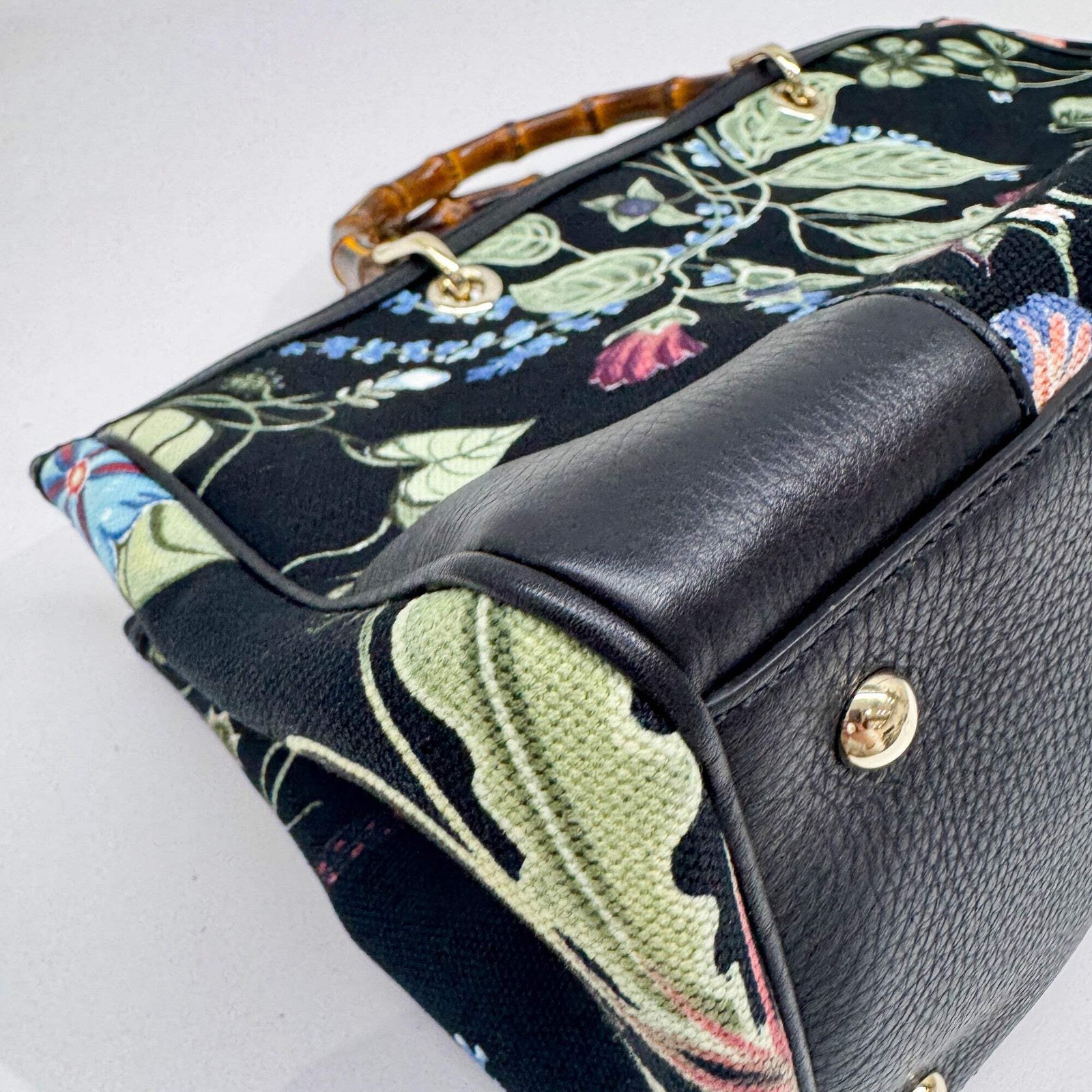 GUCCI Bamboo Shopper Multicolor Floral Canvas Handle Bag