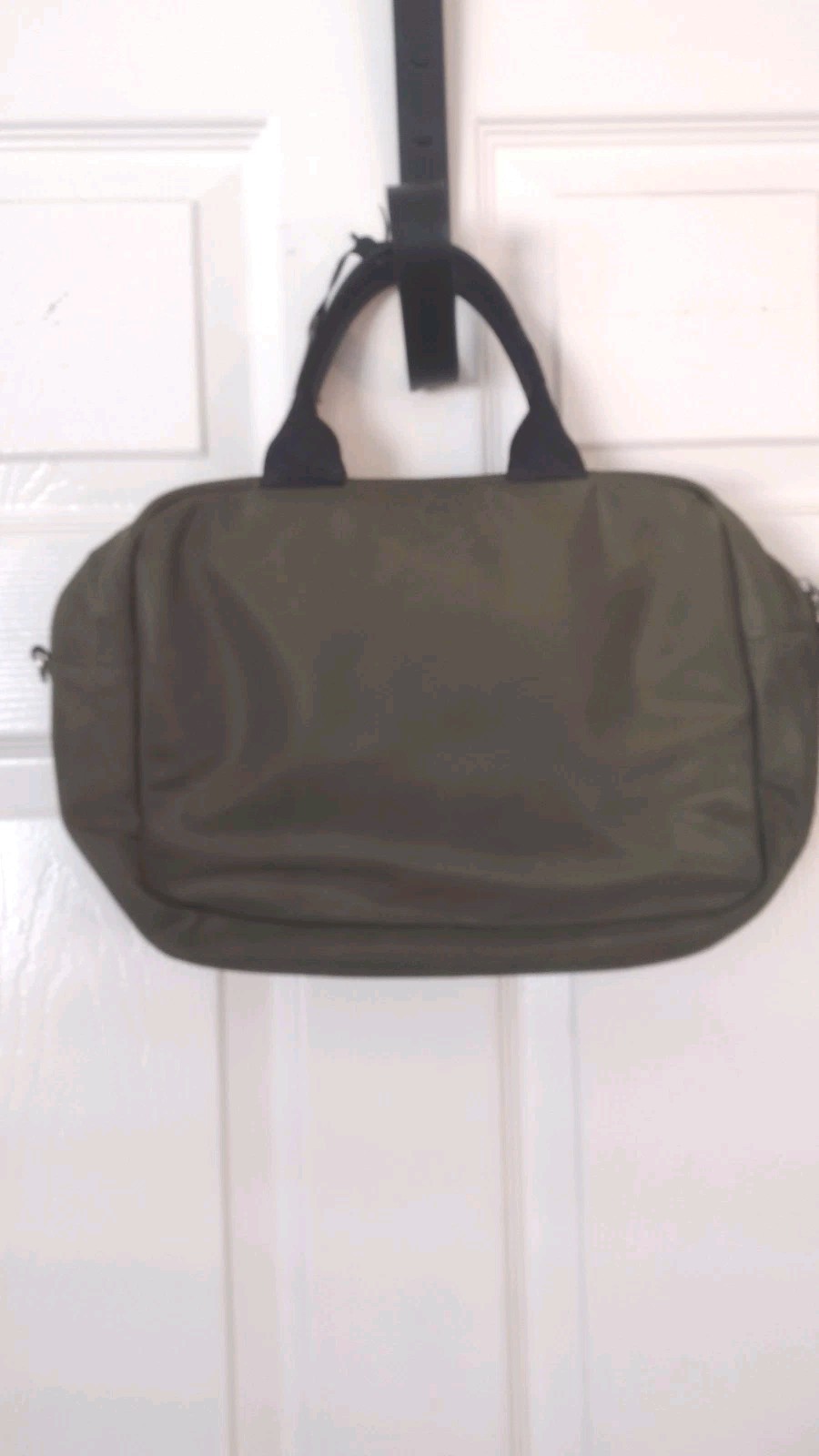 DKNY Green Satchel Top Handle Bag Shoulder Strap Zip Closure Outer Pockets