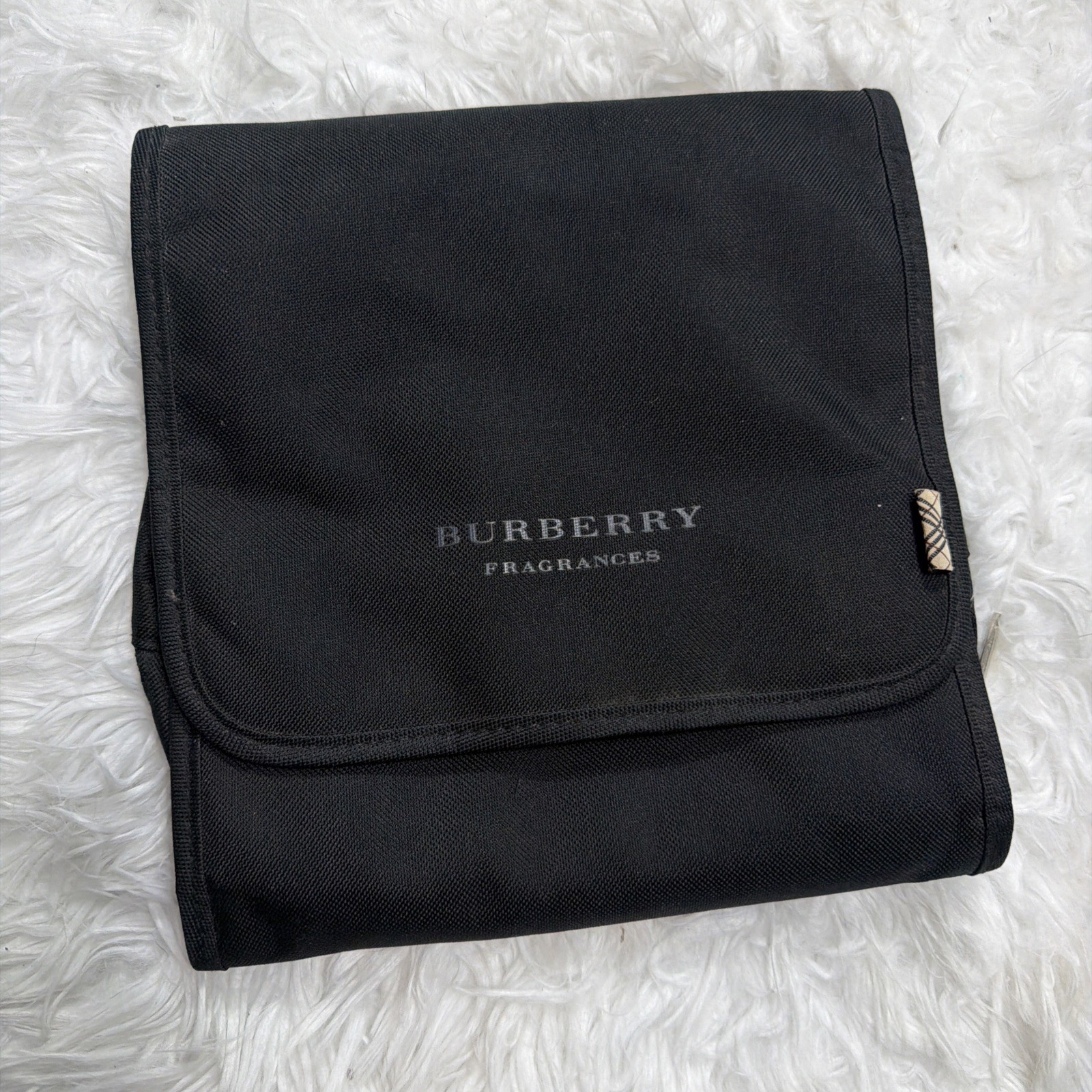 Vintage BURBERRY Fragrances Makeup Travel Bag Tri Fold Zip Nova Check Hanging