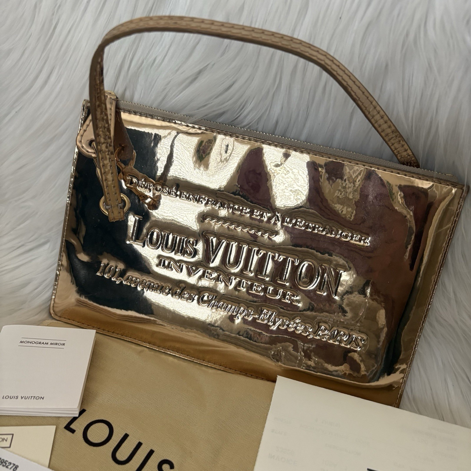 Authentic 2006 Louis Vuitton Gold Dore Miroir Mirror Flat Pochette Bag EUC