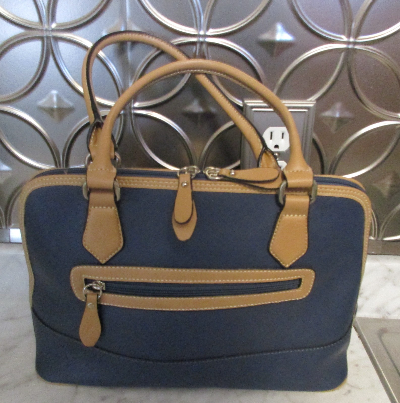 GIANI BERNINI Navy Blue & Tan Faux Leather Vinyl Dome Satchel