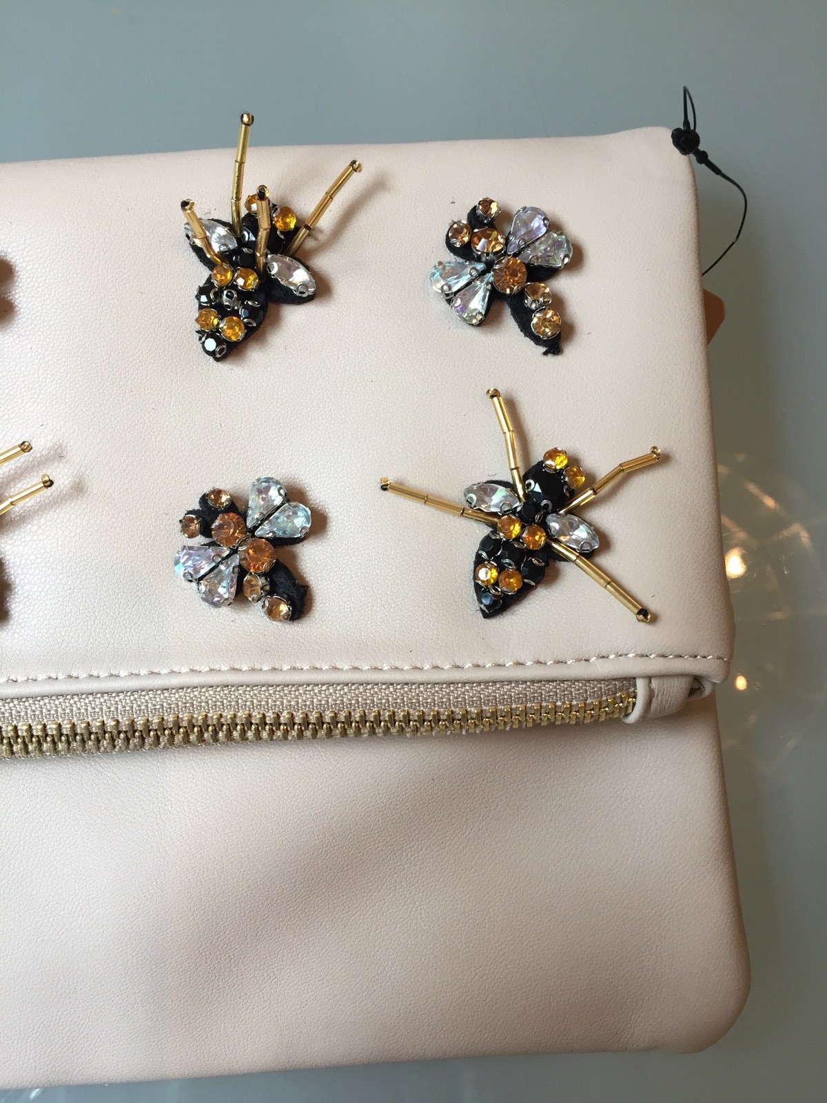 NWOT Statement Queen Bee Insect Beaded Beige Clutch Cross body