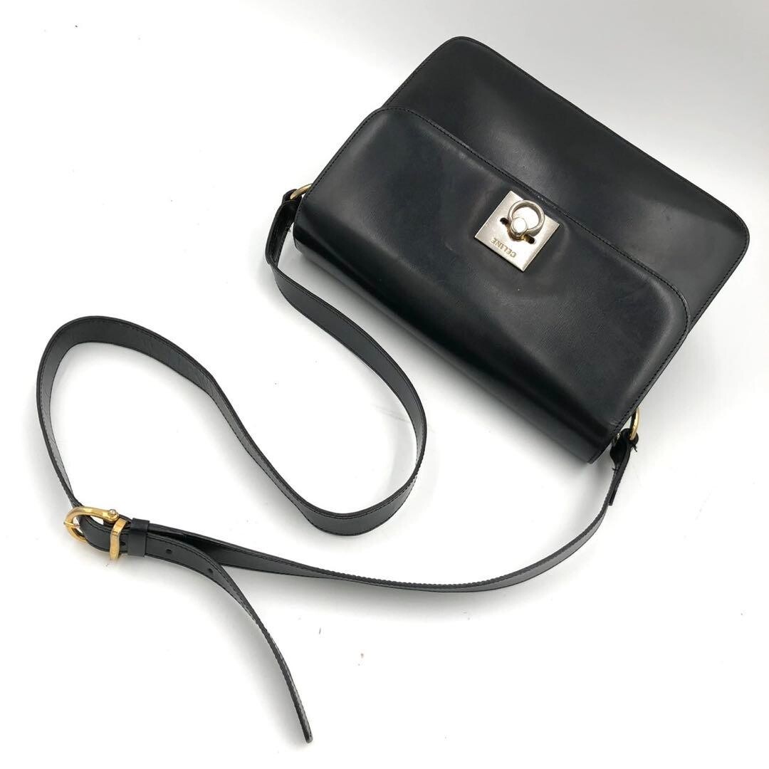 CELINE Macadam Navy Shoulder Bag PVC Leather Turn Lock Women Vintage 19cm 26cm