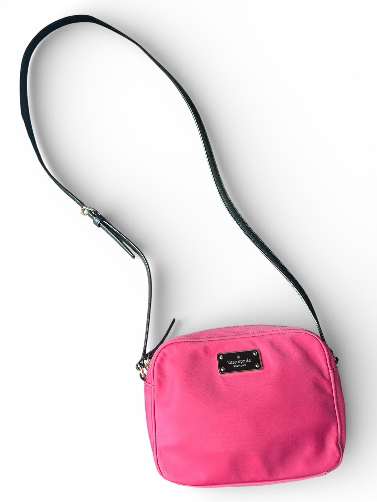 KATE SPADE Mindy Blake Avenue Hot PINK Nylon Crossbody Purse Camera Bag NWOT NEW
