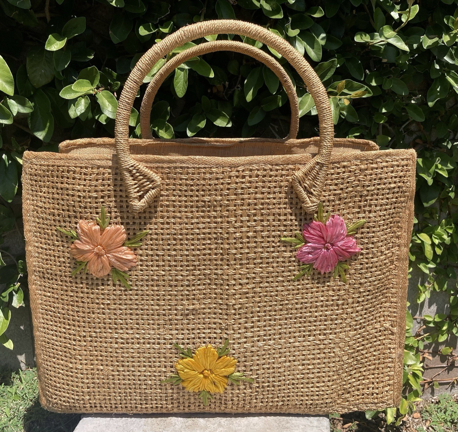 Woven Straw Raffia Floral Embroidered VTG Tote Bag Beach Boho 18″ x 13″