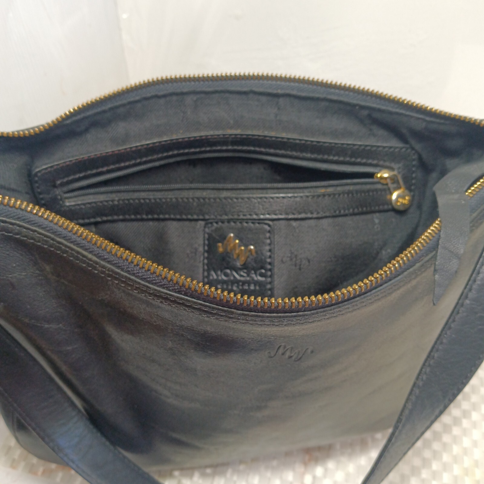 Authentic Vintage Monsac Shiny Black Soft Leather Shoulder Bag Zipper Closure