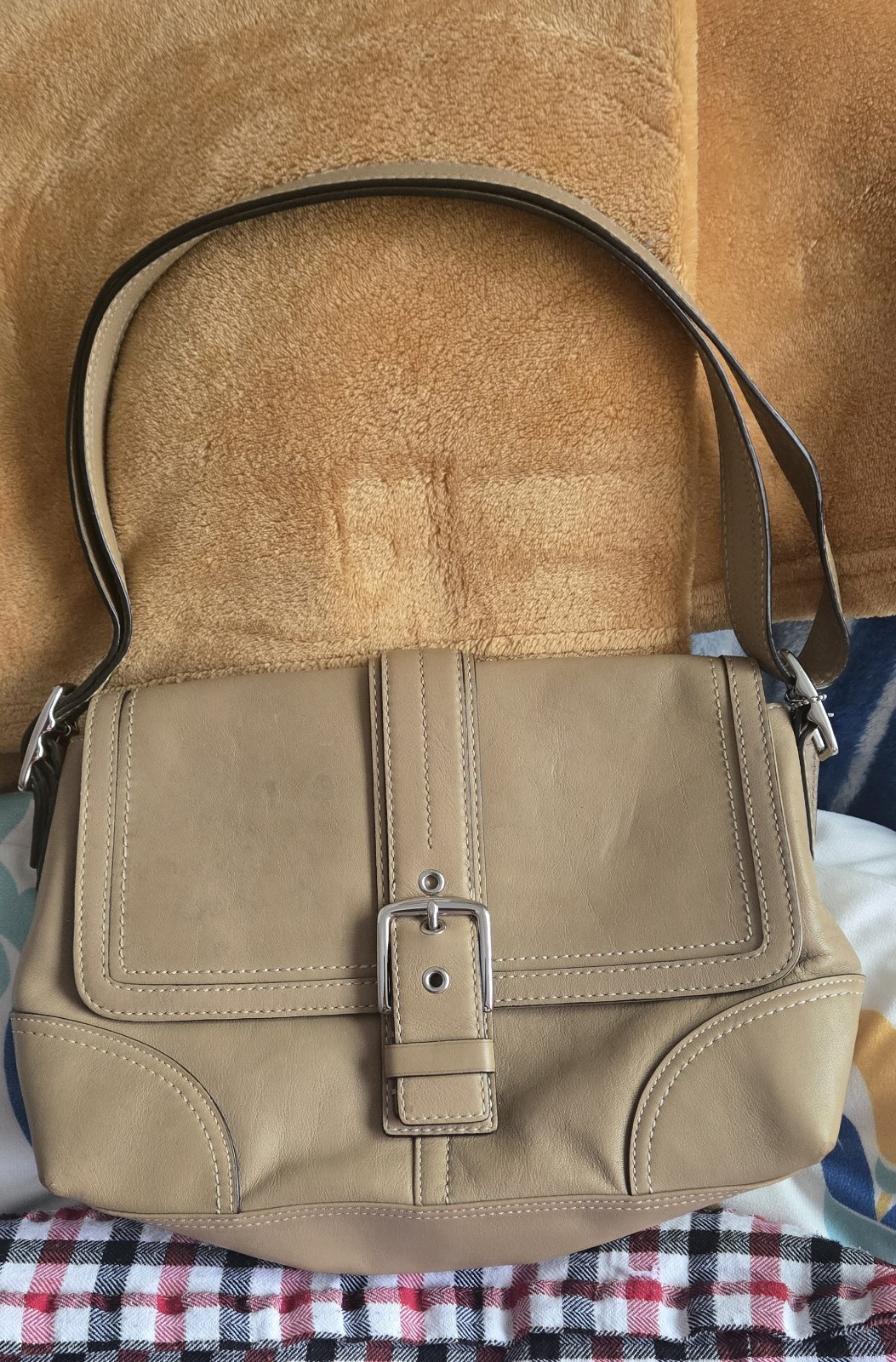 Coach Hampton Hobo Bag Tan