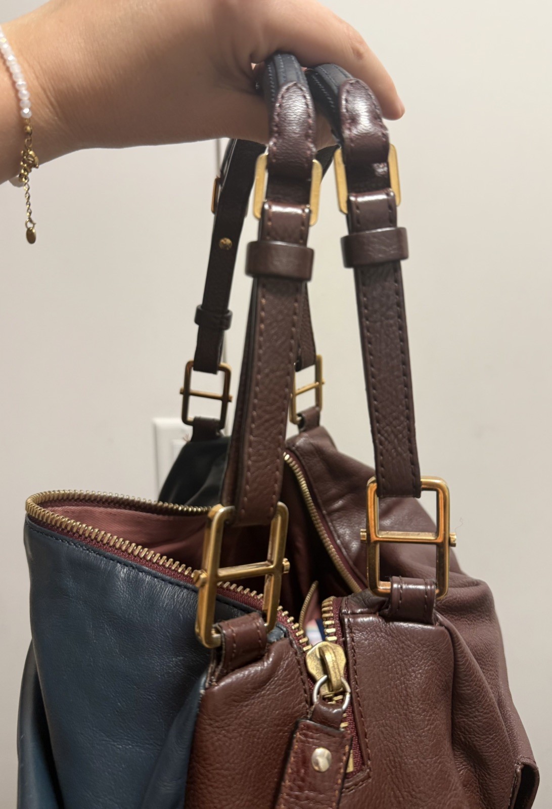 Authentic – Chloe Héloïse – Two-Tone calfskin Leather Bag – Navy / Burgundy