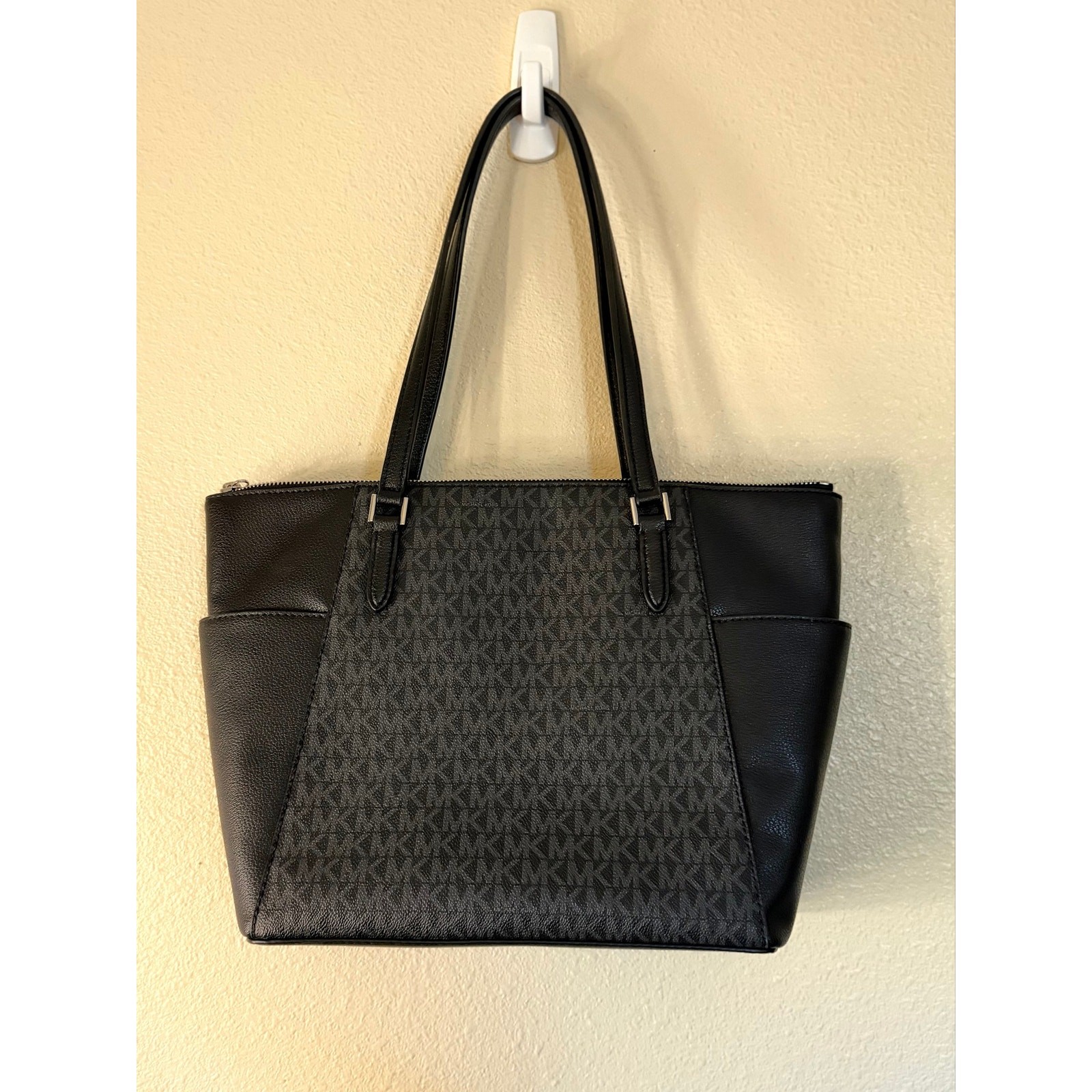 Michael Kors Charlotte Large Logo and Leather Top-Zip Black Purse NWOT