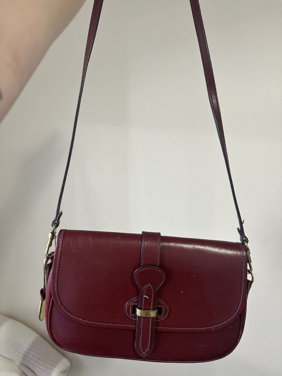 Dooney & Bourke Burgundy Shoulder Bag Gold Hardware Buckle Logo Bag Charm