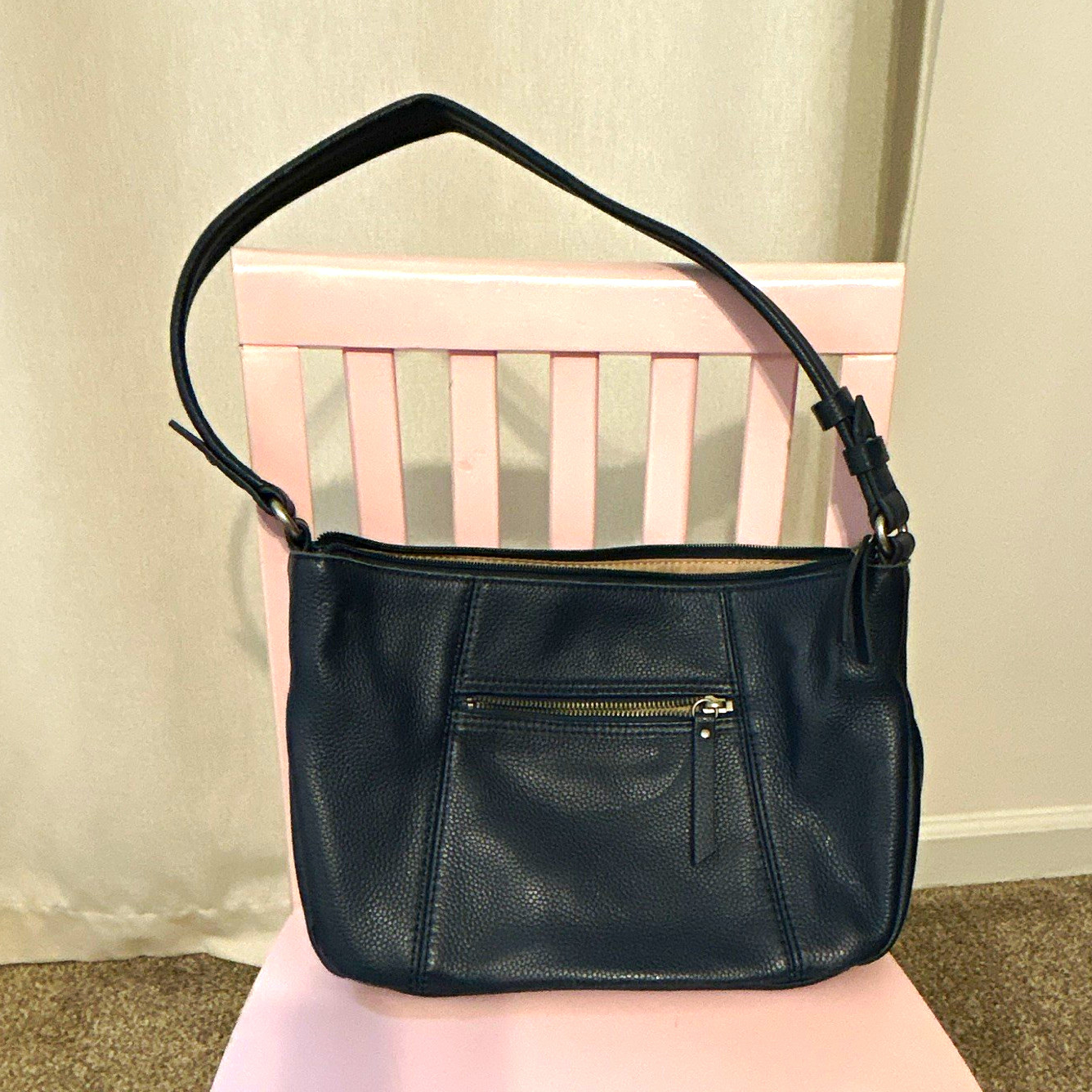 The sak navy blue Pebbled leather Hardware Zip, Inner/Outer Pockets shoulder bag
