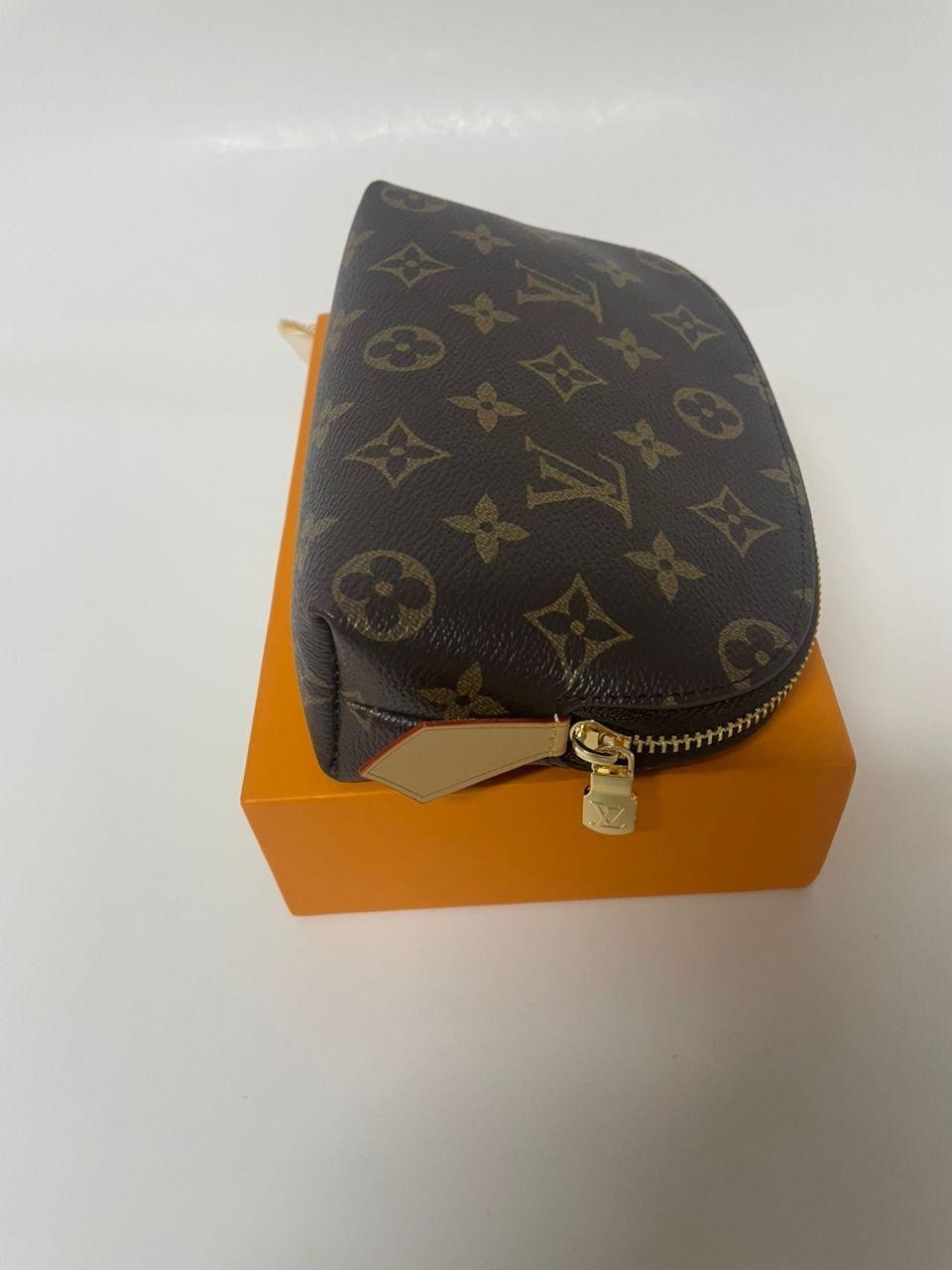 LOUIS VUITTON Monogram Pochette Cosmetic PM Pouch M43998 LV Auth 169641