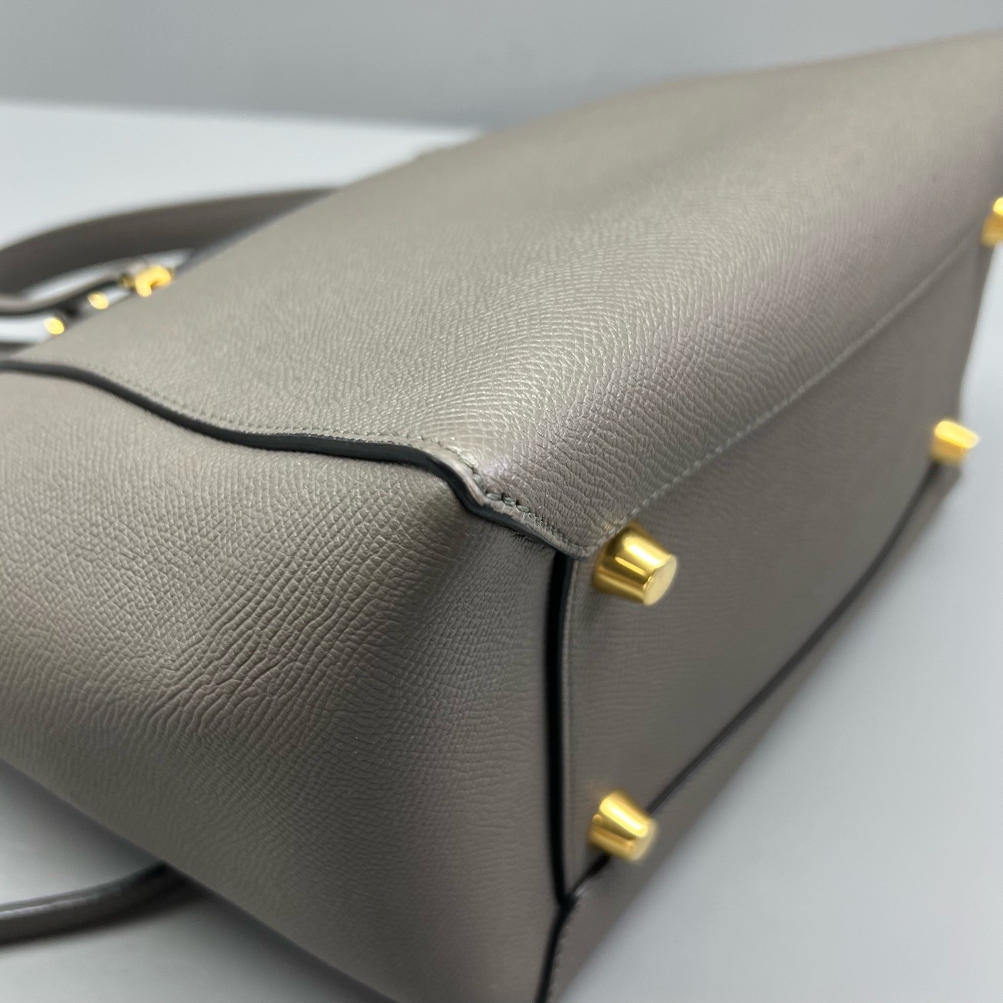 Celine Pre-Owned Authentic Luxury Handbag Grey 28*21*17cm