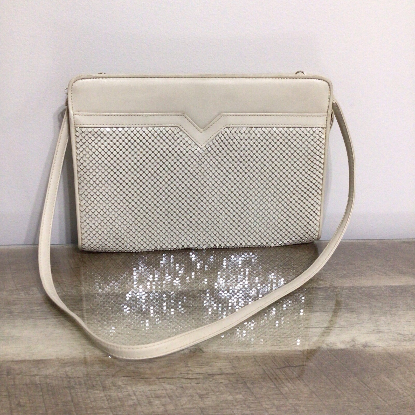 WHITING and DAVIS Vintage Mesh Shoulder Bag Handbag Purse Zip