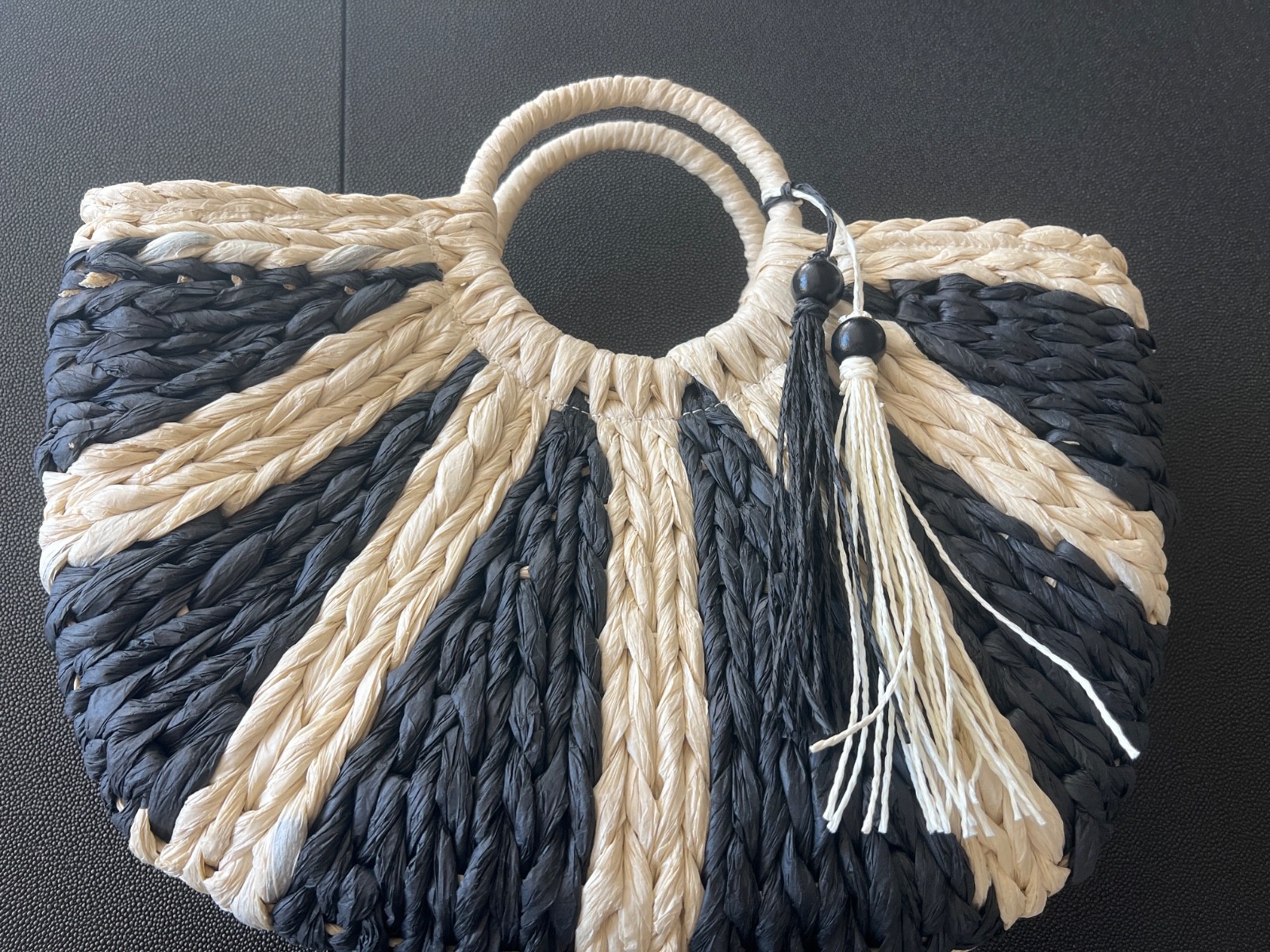 Dolce Vita Estelle Summer Black Natural Raffia Woven Straw W/Tassel Shopper Tote