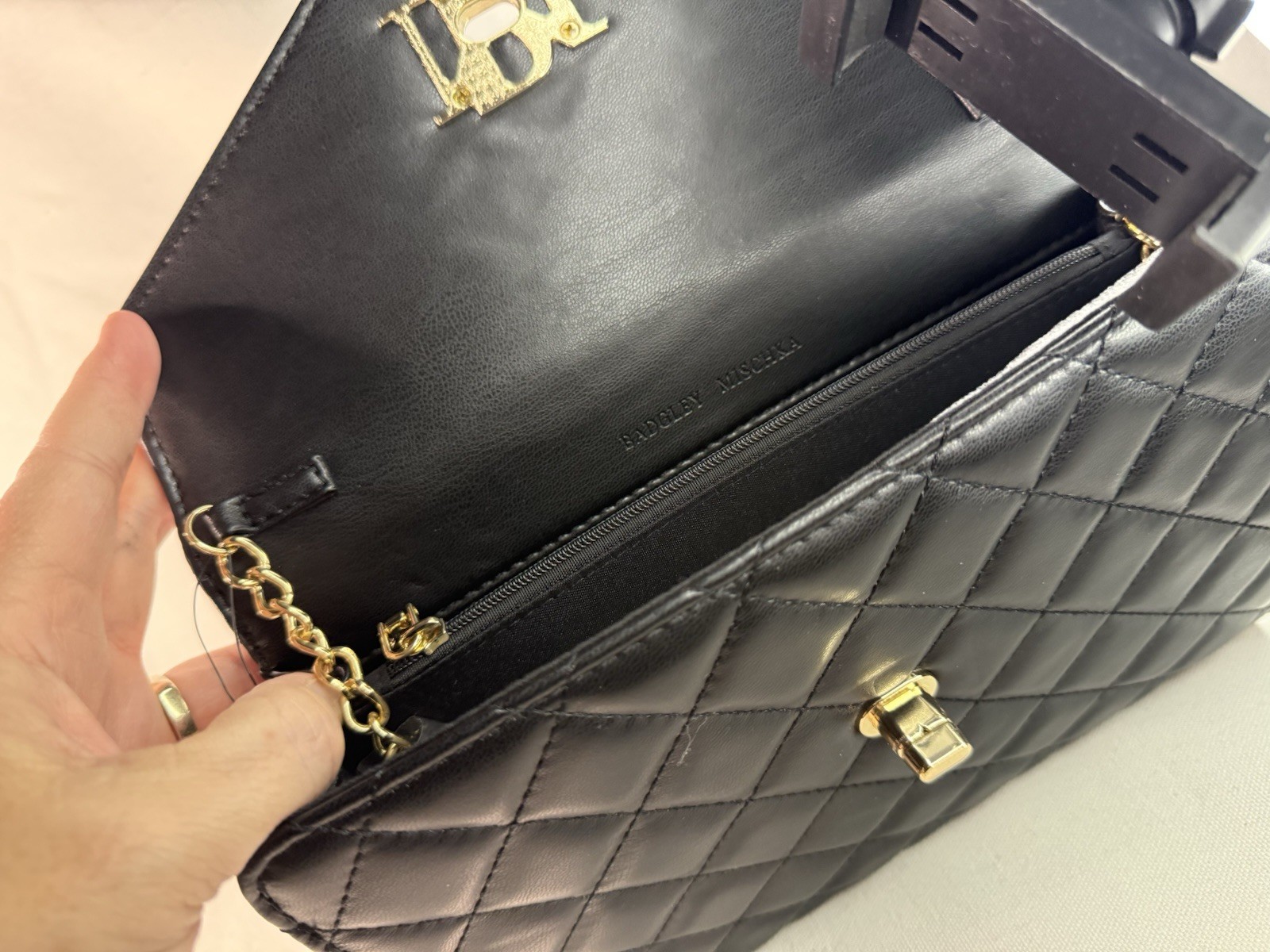 Badgley Mischka Women’s Black Quilted Studded Clutch Gold Chain, Turn Lock