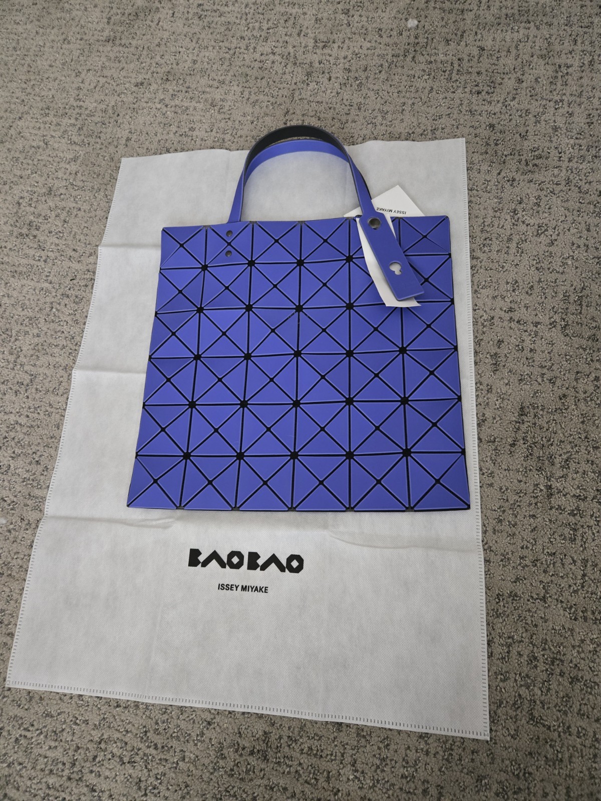 NWT Issey Miyake BAO BAO Matte Purple Prism 6×6 Japan, rare tote shoulder bag