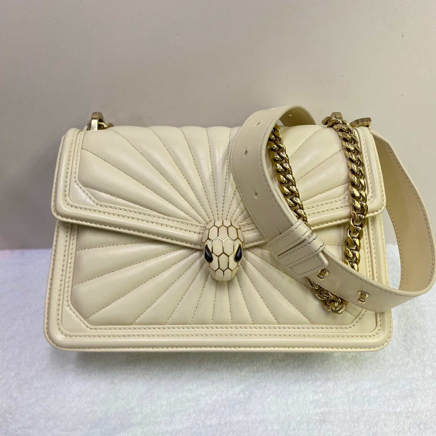 AUTH Bvlgari Serpenti Forever Cream White Quilted Medium Crossbody Bag