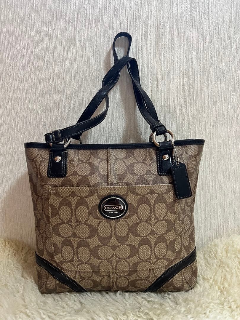 USED Color Coach Heritage Signature Tote F18917 from JAPAN