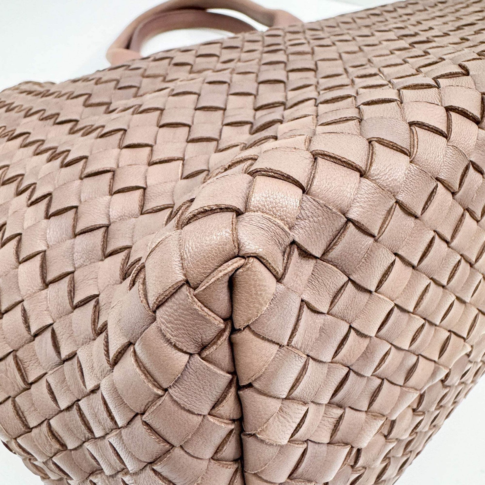 BOTTEGA VENETA Cabat Intrecciato Mauve Pink Tote Bag