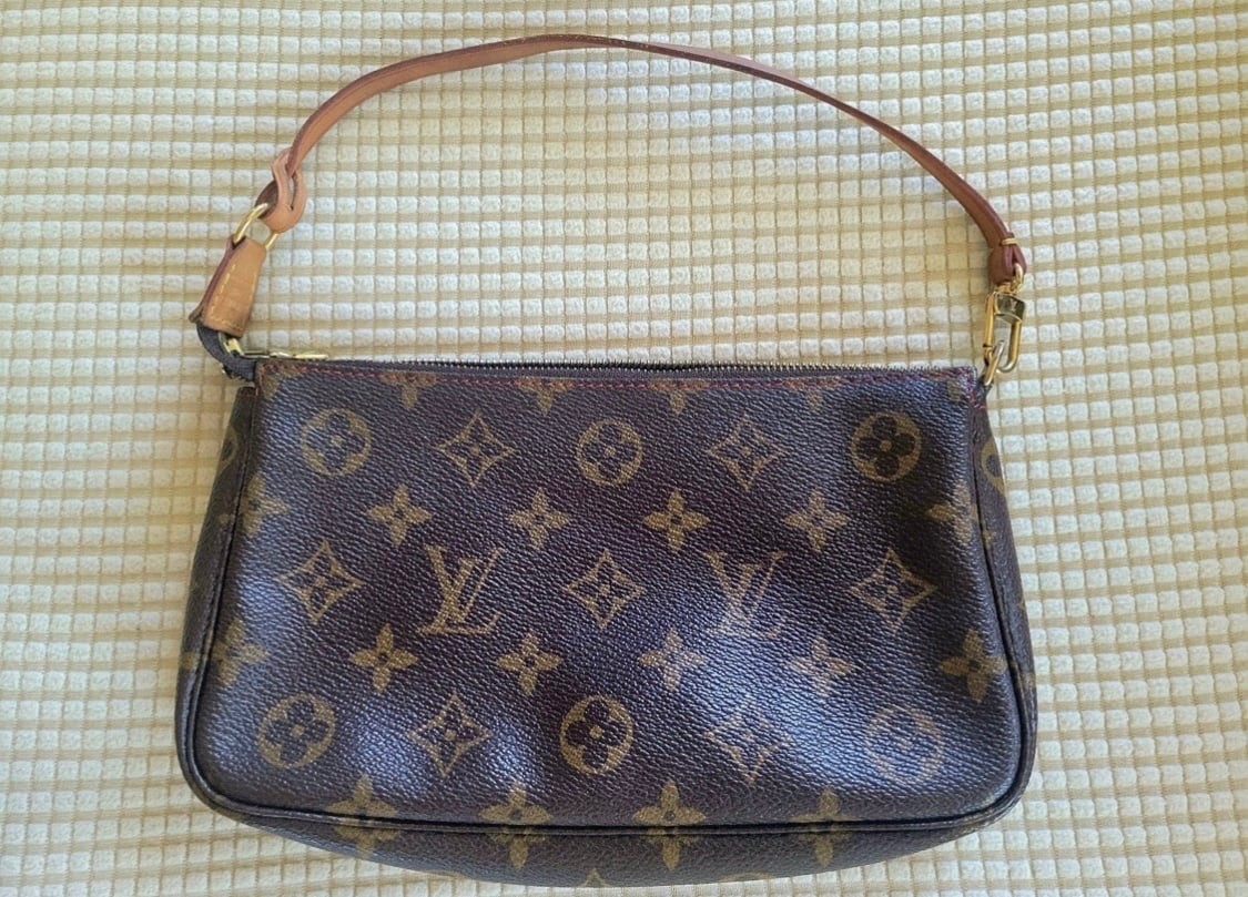 Louis Vuitton x Takashi Murakami 2005 Release Cerises Cherries Monogram Pochette