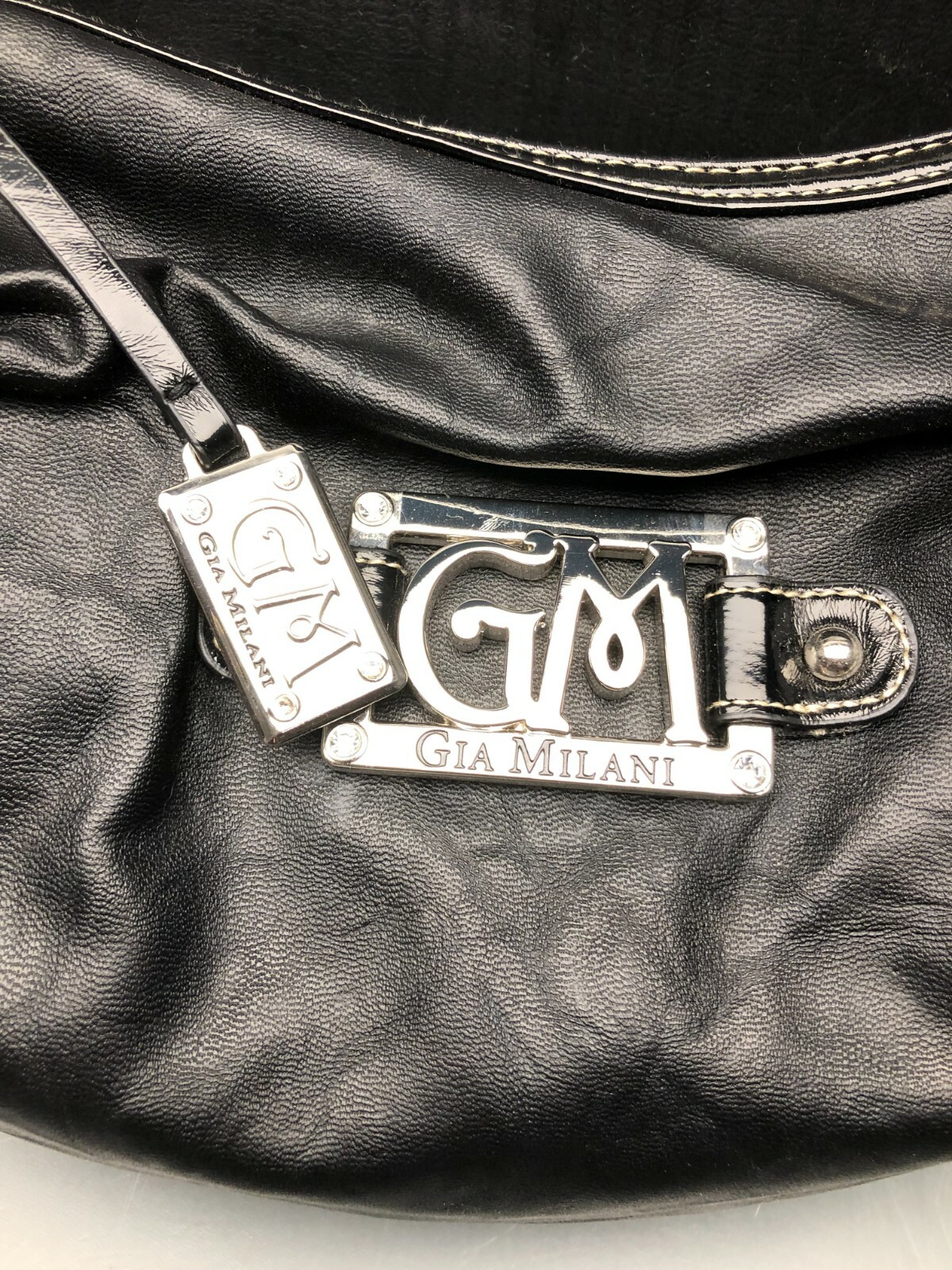 GIA MILANI BLACK SHORT STRAP SILVER LOGO 12″ PURSE NEW