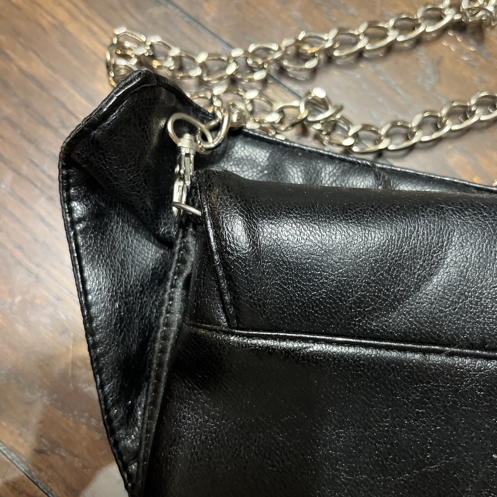SASHA NEW YORK WOMEN Black METALLIC CHAIN STRAP SHOULDER CLUTCH/BAG ELEGANT