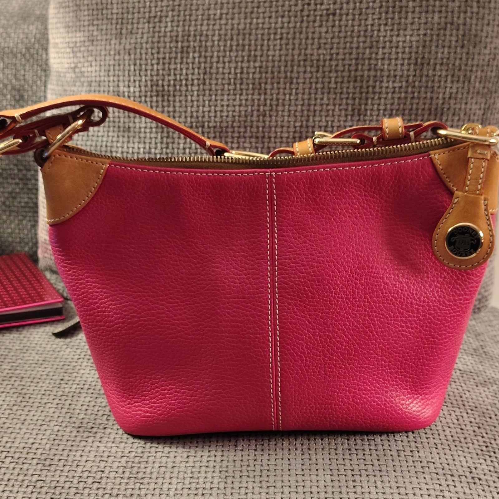 dooney & bourke all weather leather pink pebbled shoulder bag zip gold hardware