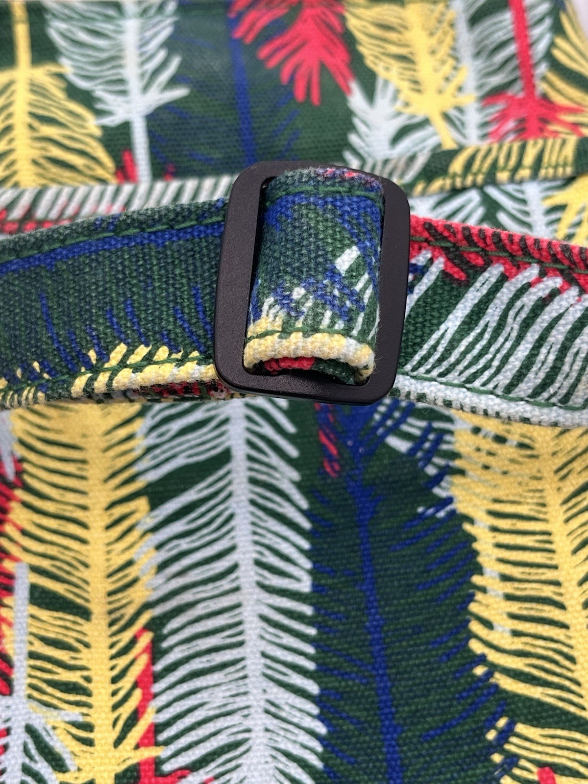 Kavu Keepalong Bag Crossbody Feather Canvas Travel Purse Outdoor