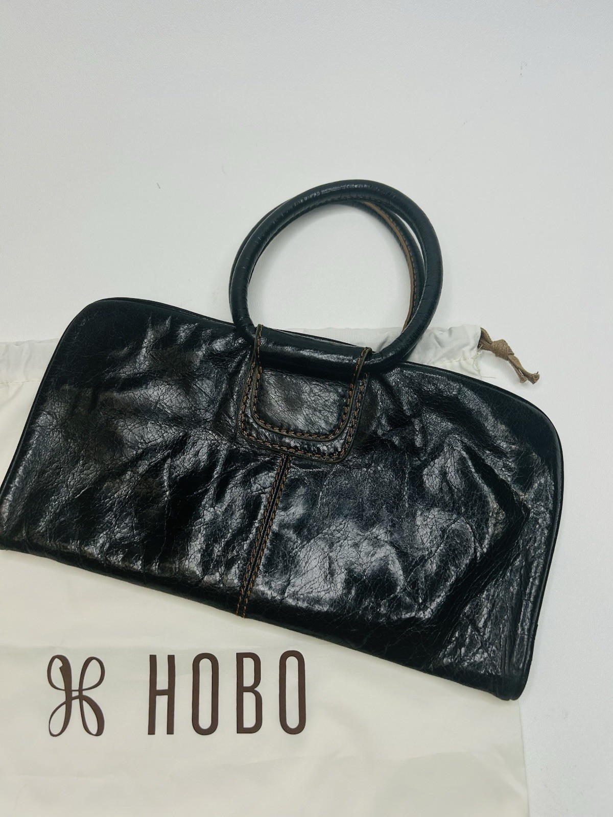 HOBO INTERNATIONAL Black Glazed Leather Sable Clutch Folded Satchel w/Dust bag