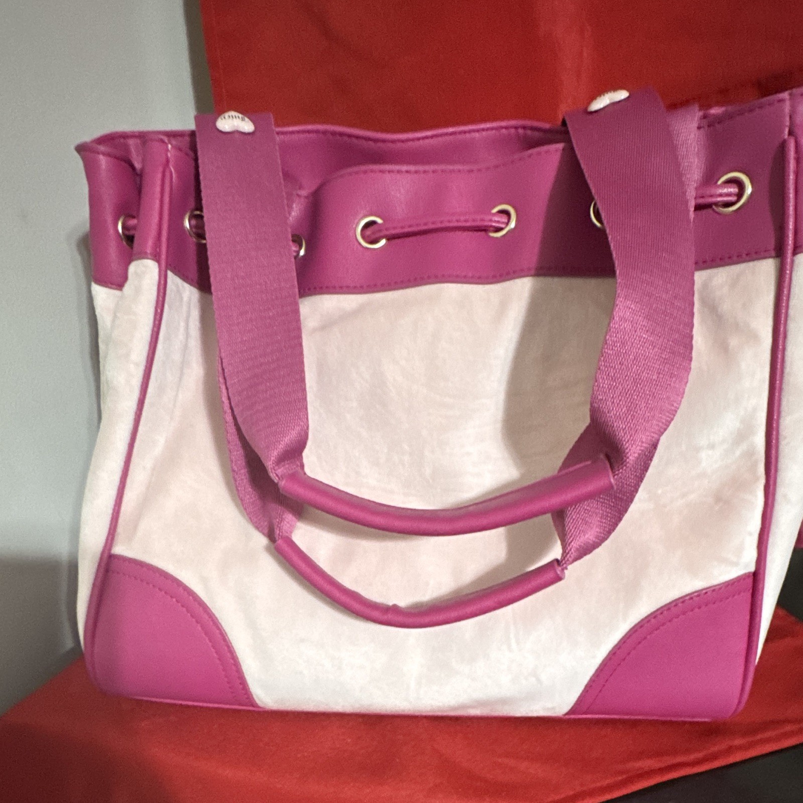 Juicy Couture Pink White Logo Tote Bag Drawstring Lined Inner Pockets Bow Charm