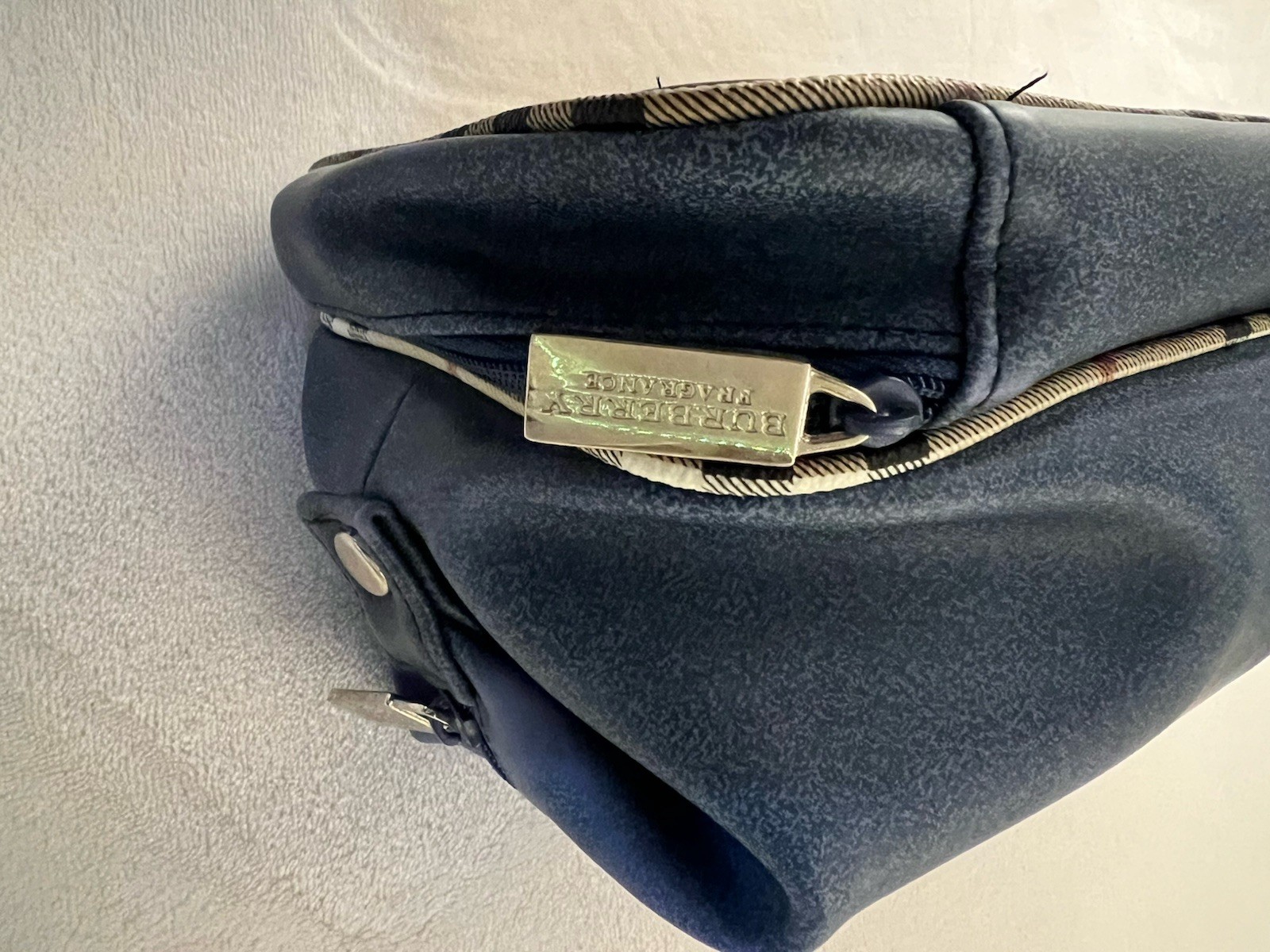 Burberry Fragrance Navy Nova Check Pouch Bag Vanity Bag Double Stack/ Rare